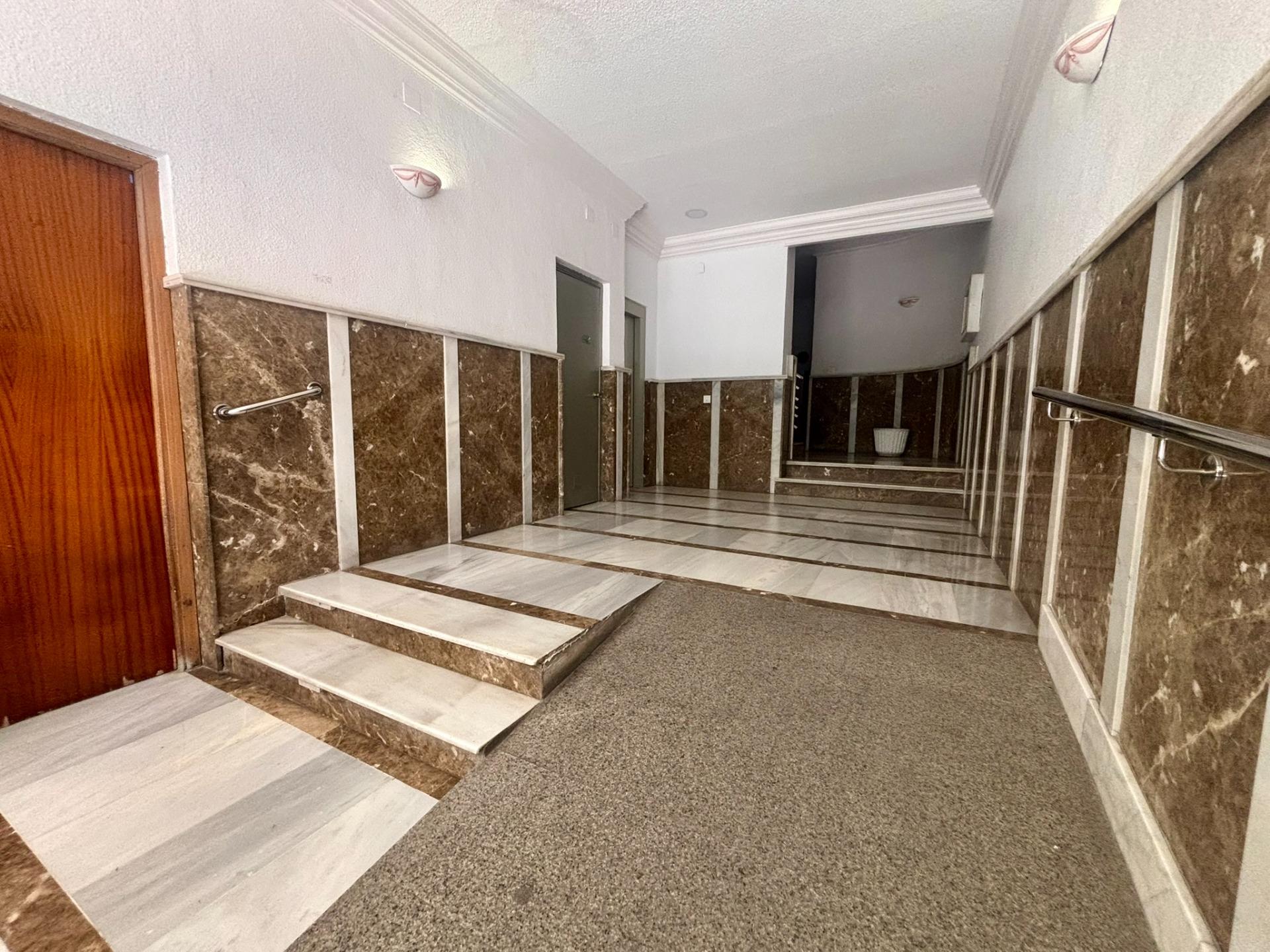 2 Bed, 1 Bath, ApartmentFor Sale, Torrevieja, Alicante