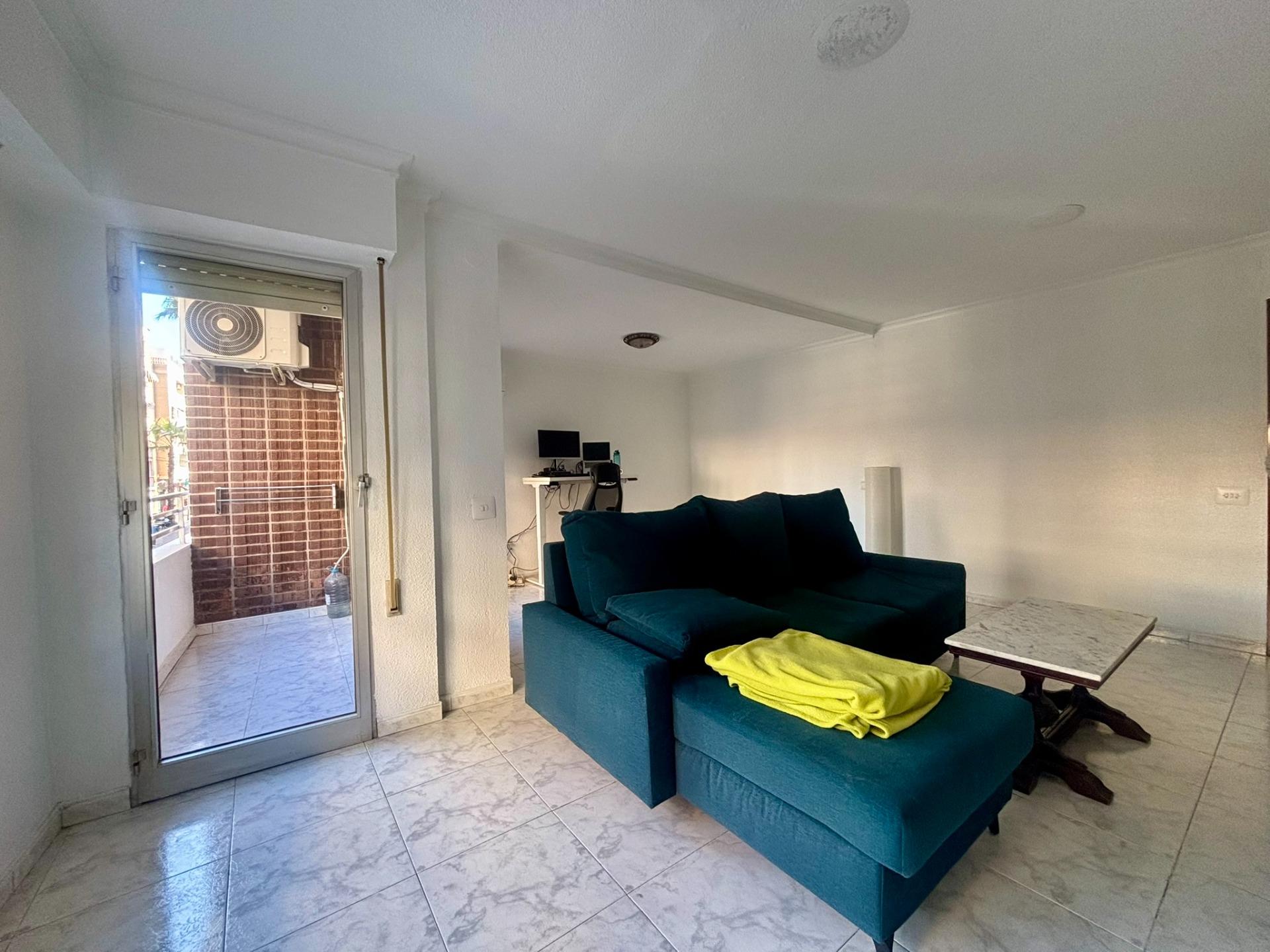 2 Bed, 1 Bath, ApartmentFor Sale, Torrevieja, Alicante