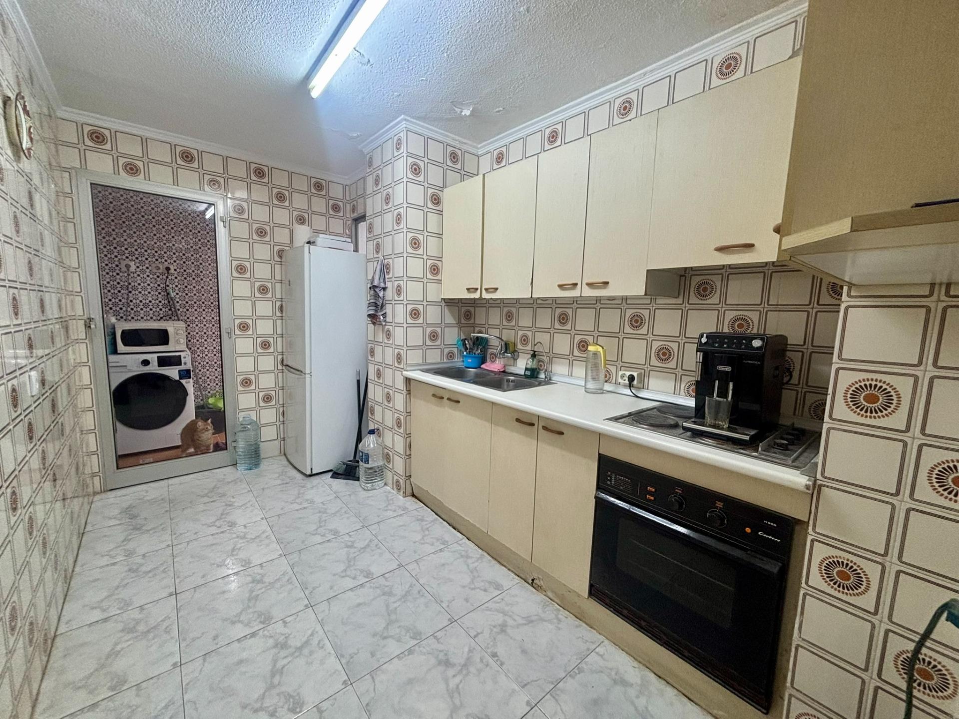 2 Bed, 1 Bath, ApartmentFor Sale, Torrevieja, Alicante