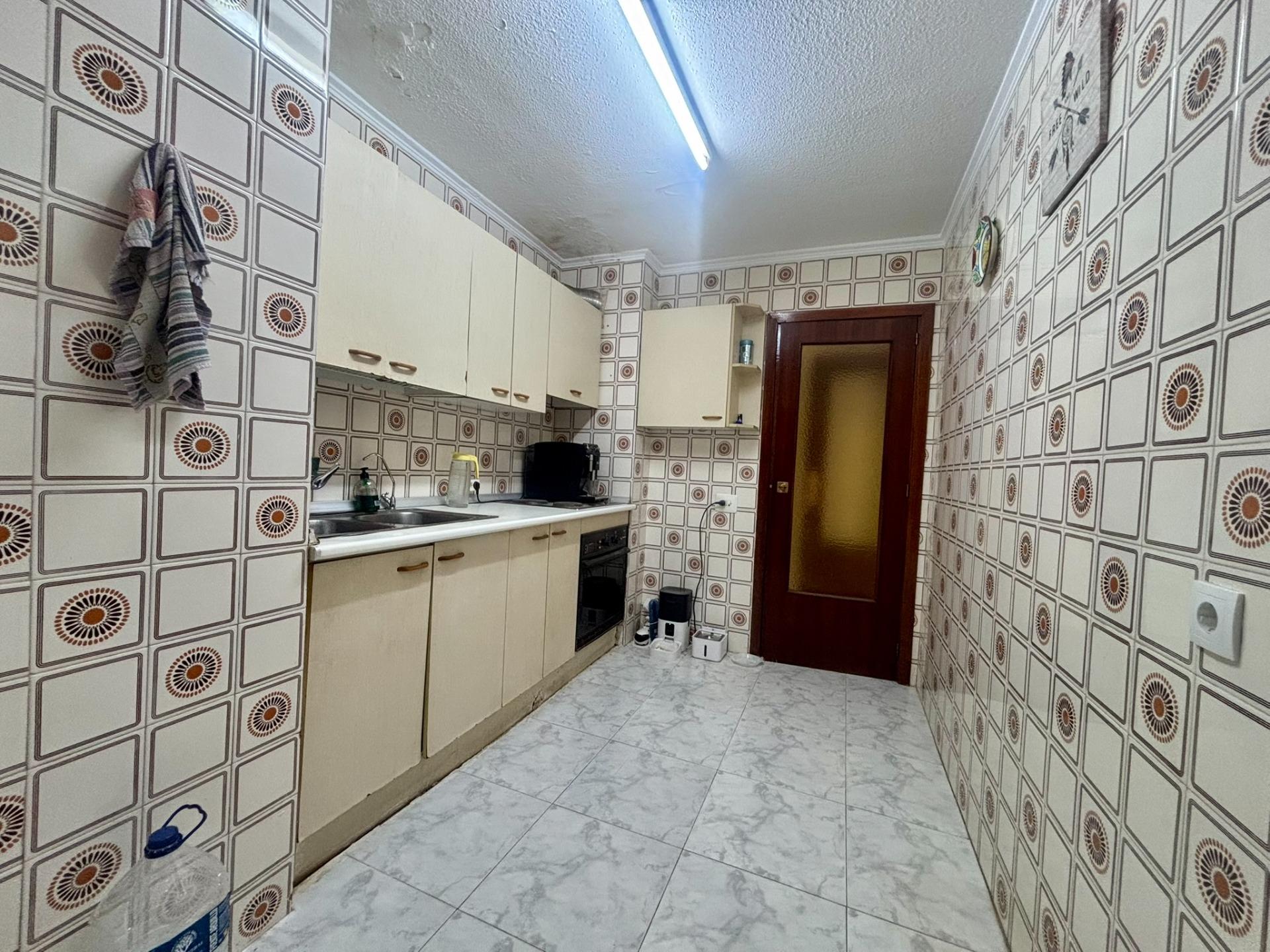 2 Bed, 1 Bath, ApartmentFor Sale, Torrevieja, Alicante