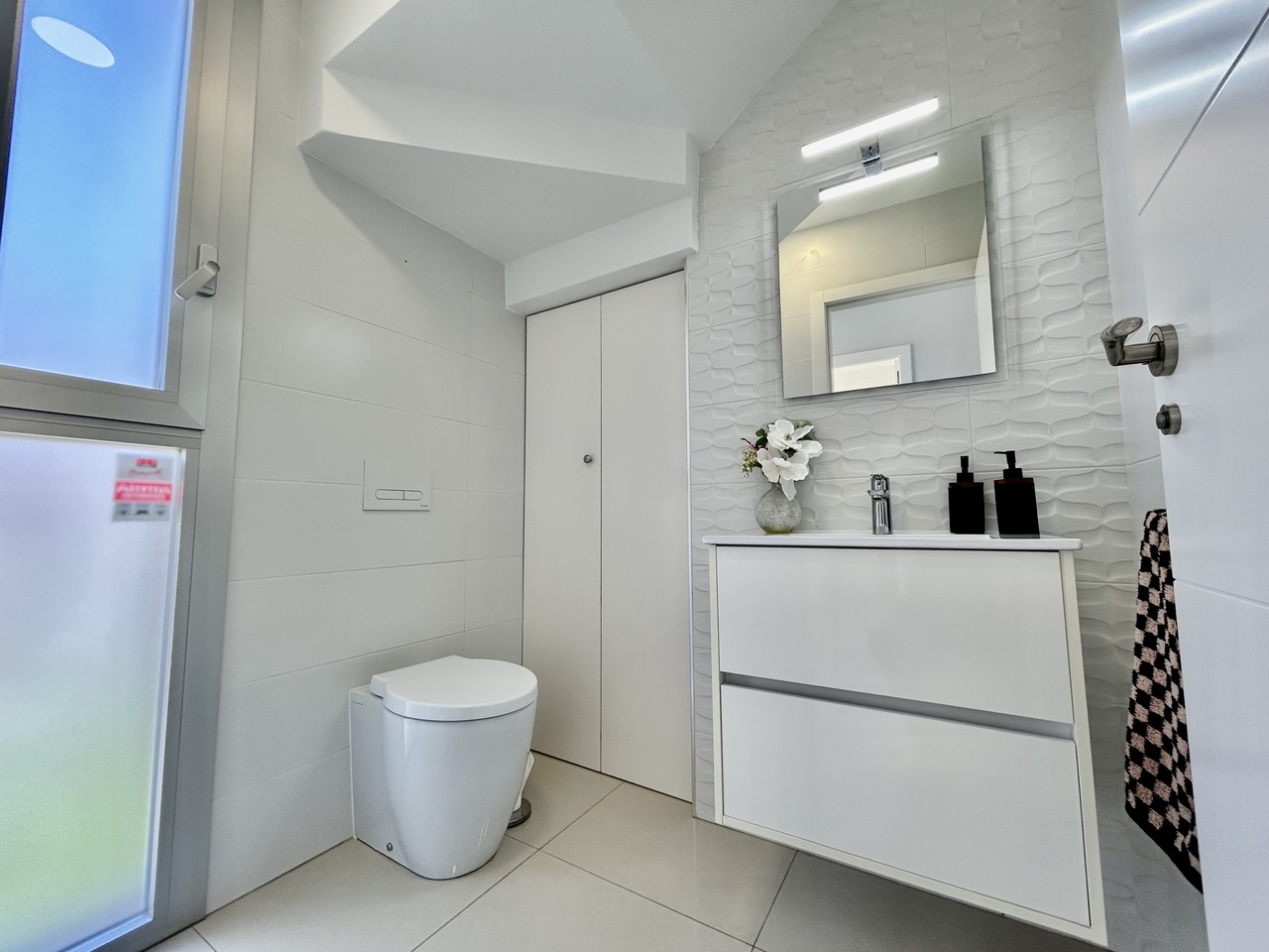 3 Bed, 4 Bath, HouseFor Sale, Villamartin, Alicante