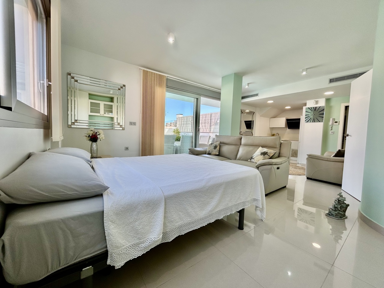 3 Bed, 4 Bath, HouseFor Sale, Villamartin, Alicante