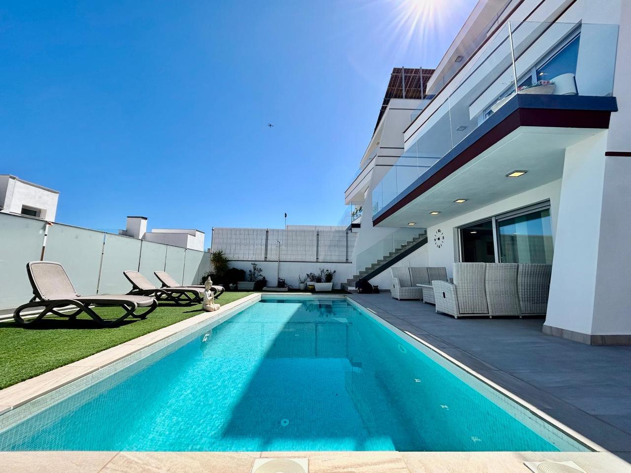 3 Bed, 4 Bath, HouseFor Sale, Villamartin, Alicante