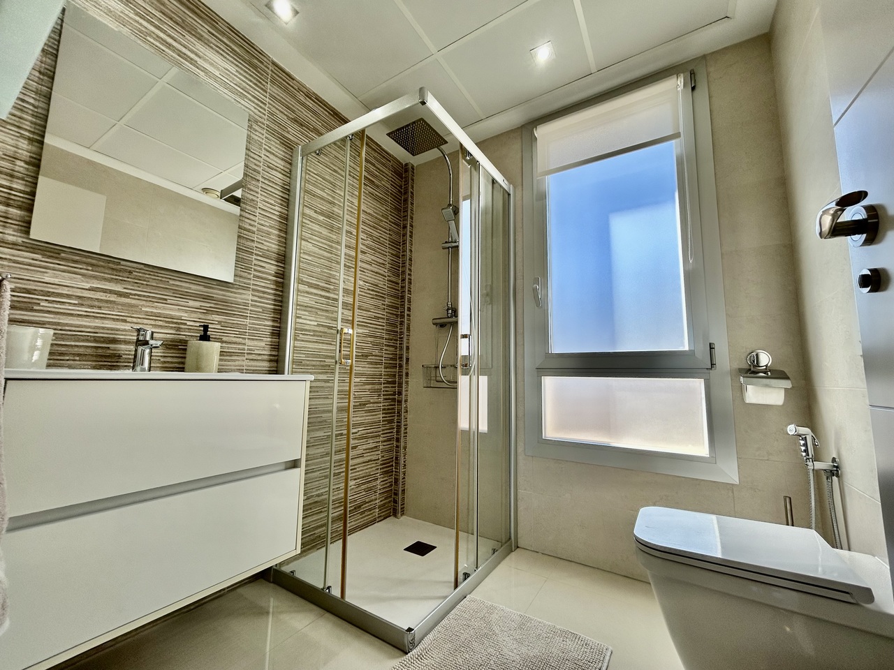 3 Bed, 4 Bath, HouseFor Sale, Villamartin, Alicante