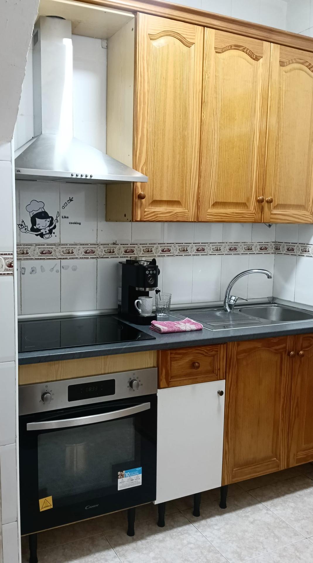 4 Bed, 1 Bath, HouseFor Sale, Torrevieja, Alicante