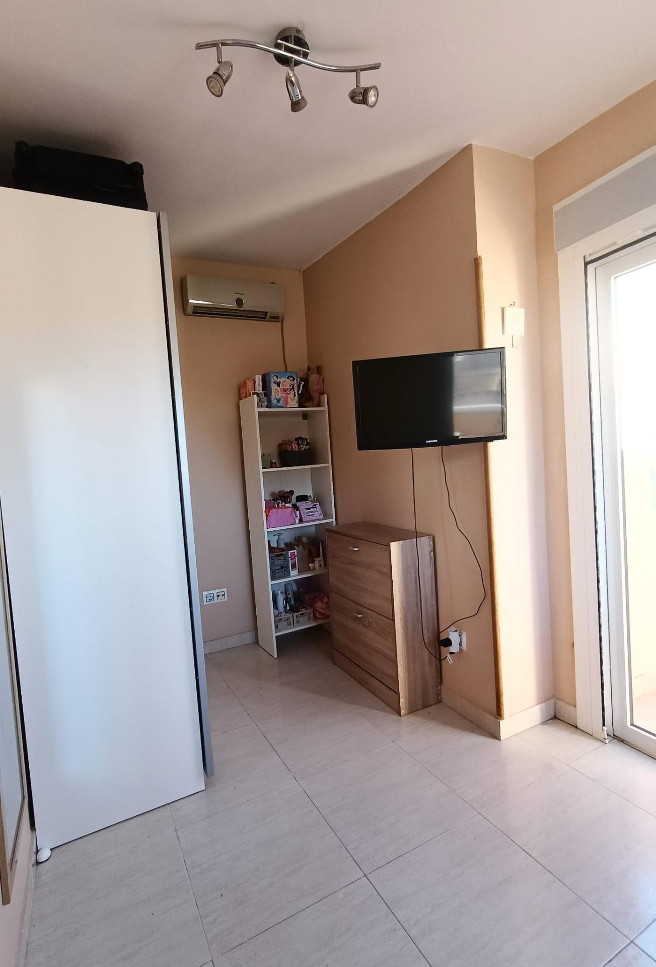 4 Bed, 1 Bath, HouseFor Sale, Torrevieja, Alicante