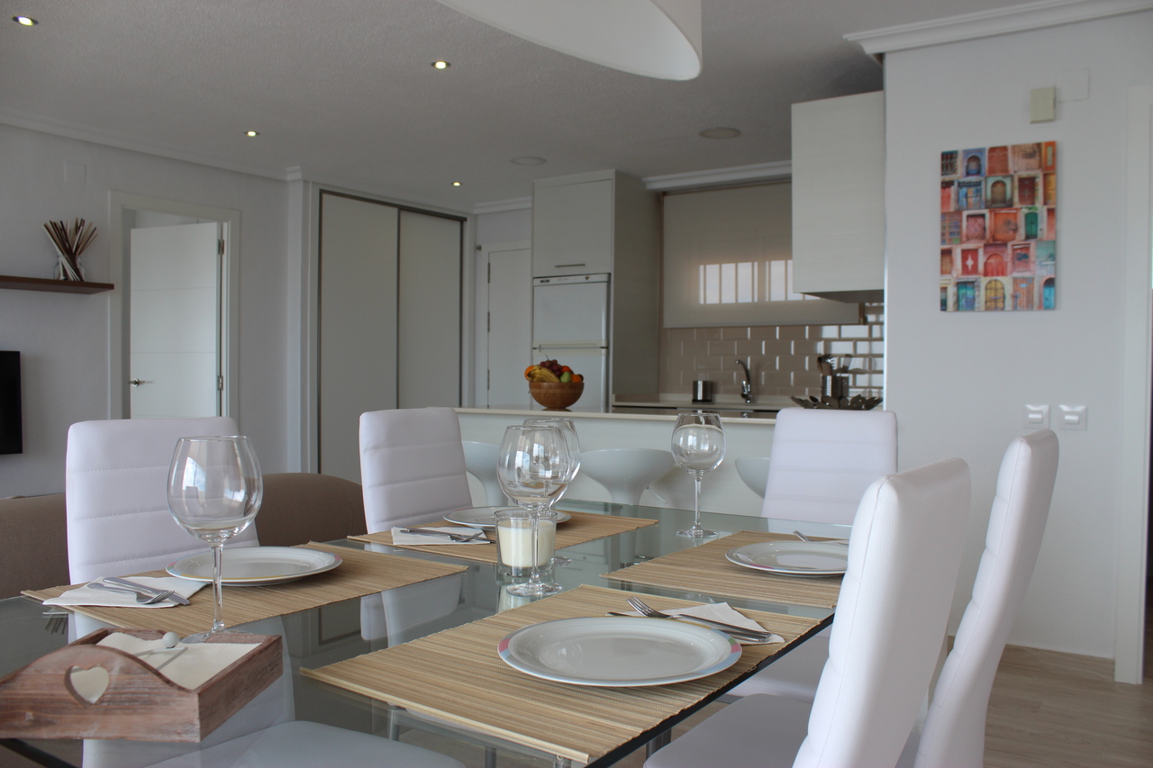 3 Bed, 2 Bath, ApartmentFor Sale, Mil Palmeras, Alicante