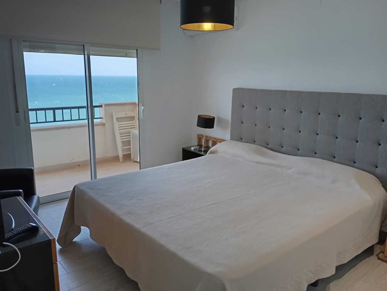 3 Bed, 2 Bath, ApartmentFor Sale, Mil Palmeras, Alicante