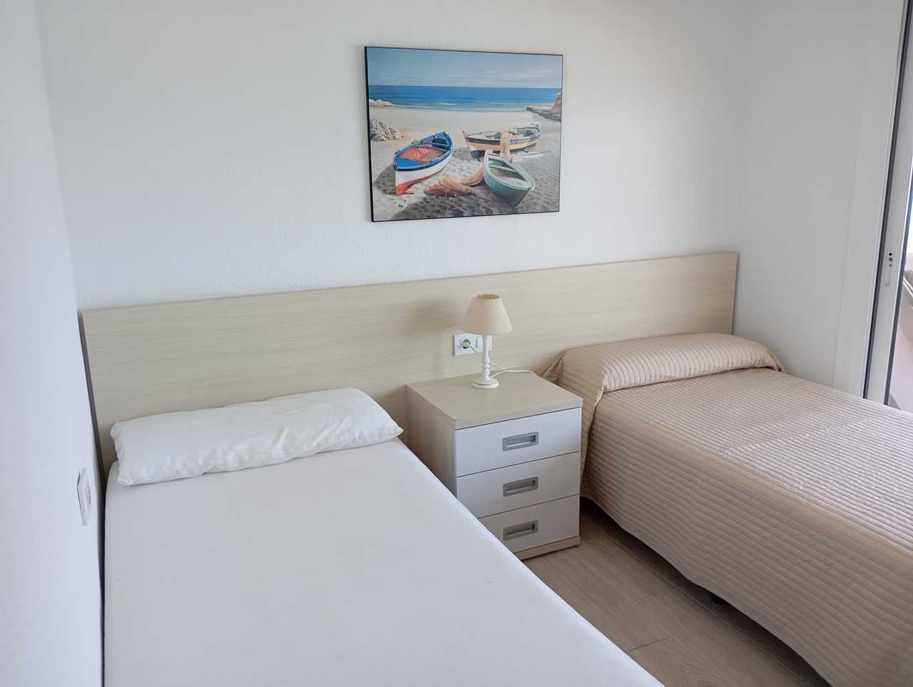 3 Bed, 2 Bath, ApartmentFor Sale, Mil Palmeras, Alicante