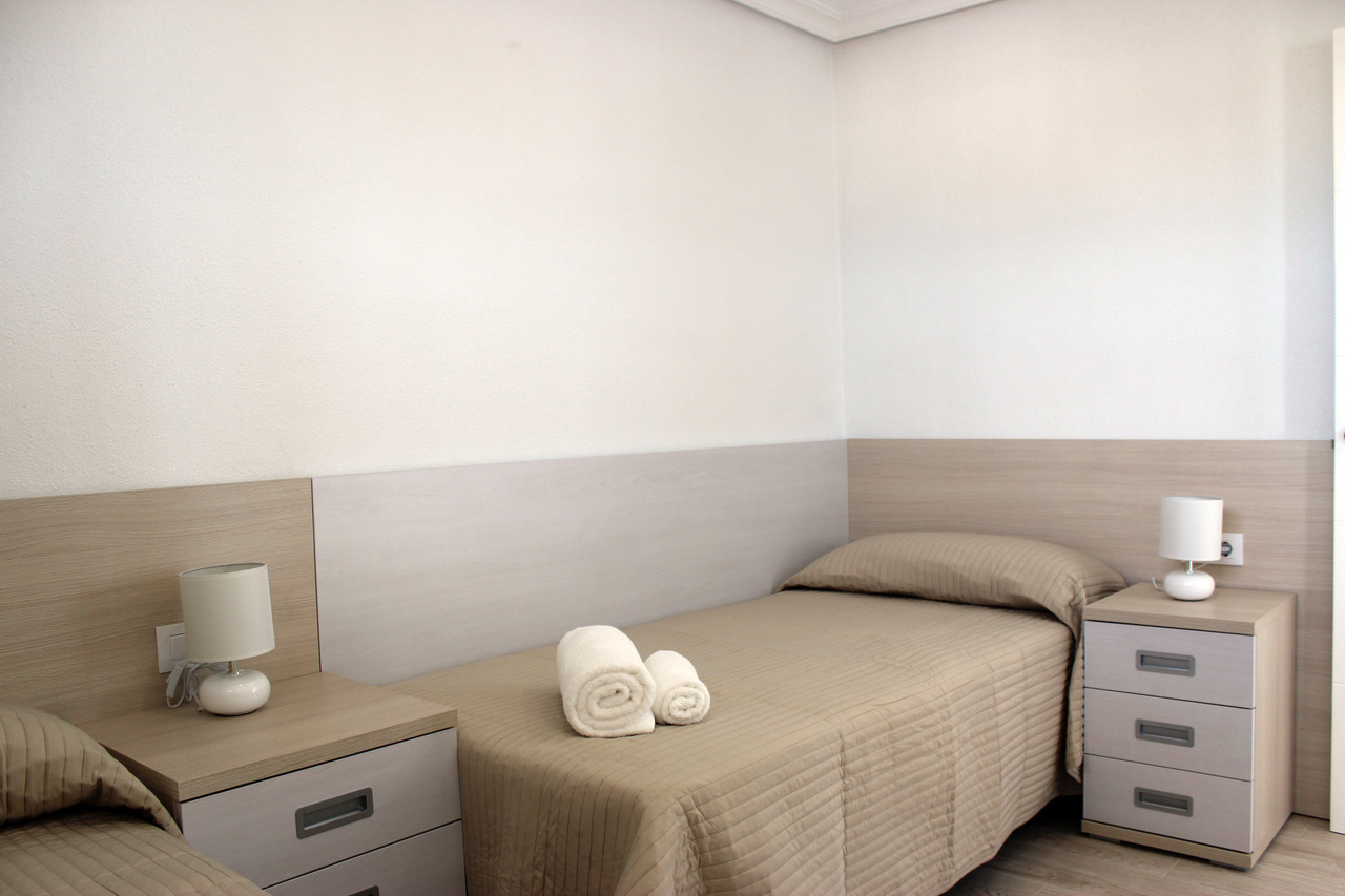 3 Bed, 2 Bath, ApartmentFor Sale, Mil Palmeras, Alicante