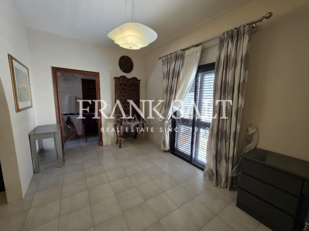 Mosta, 3 Bedrooms Bedrooms, ,1 BathroomBathrooms,For Sale,FRSA-922226