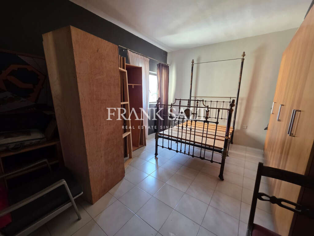 Mosta, 3 Bedrooms Bedrooms, ,1 BathroomBathrooms,For Sale,FRSA-922226