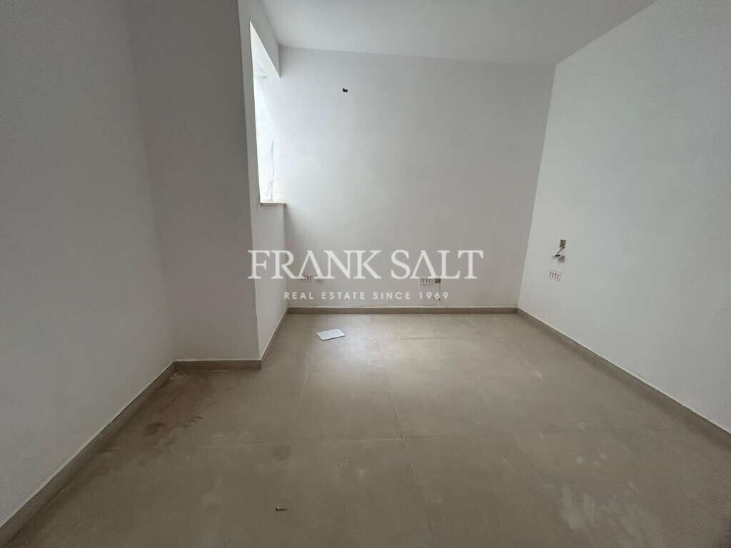 Xemxija, 1 Bedroom Bedrooms, ,1 BathroomBathrooms,For Sale,FRSA-922145