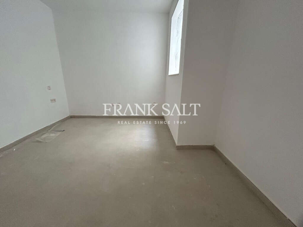 Xemxija, 1 Bedroom Bedrooms, ,1 BathroomBathrooms,For Sale,FRSA-922145