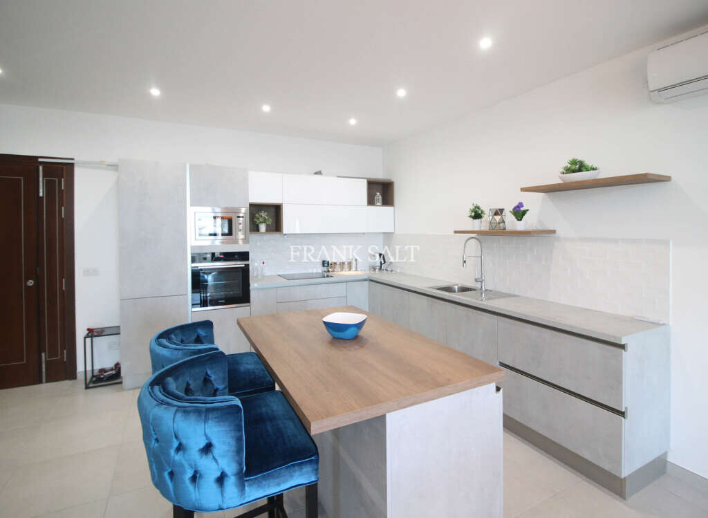 Pender Gardens, 1 Bedroom Bedrooms, ,For Sale,FRSA-046375