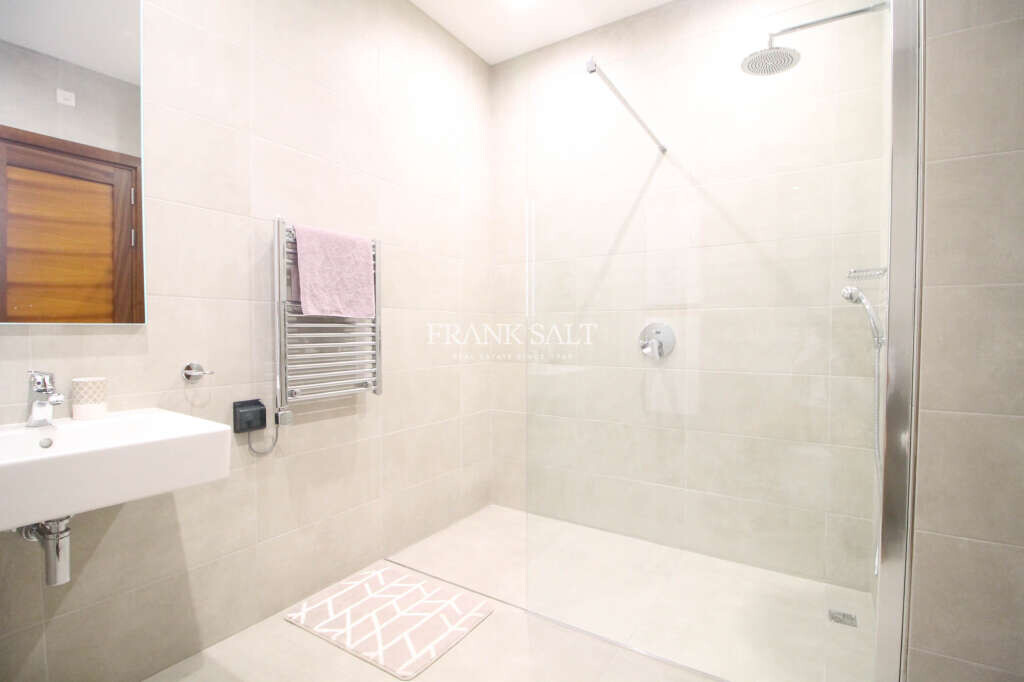 Pender Gardens, 1 Bedroom Bedrooms, ,For Sale,FRSA-046375