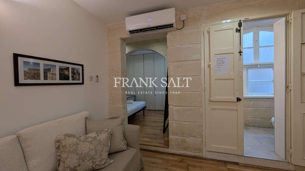 Valletta, 2 Bedrooms Bedrooms, ,For Sale,FRSA-922106