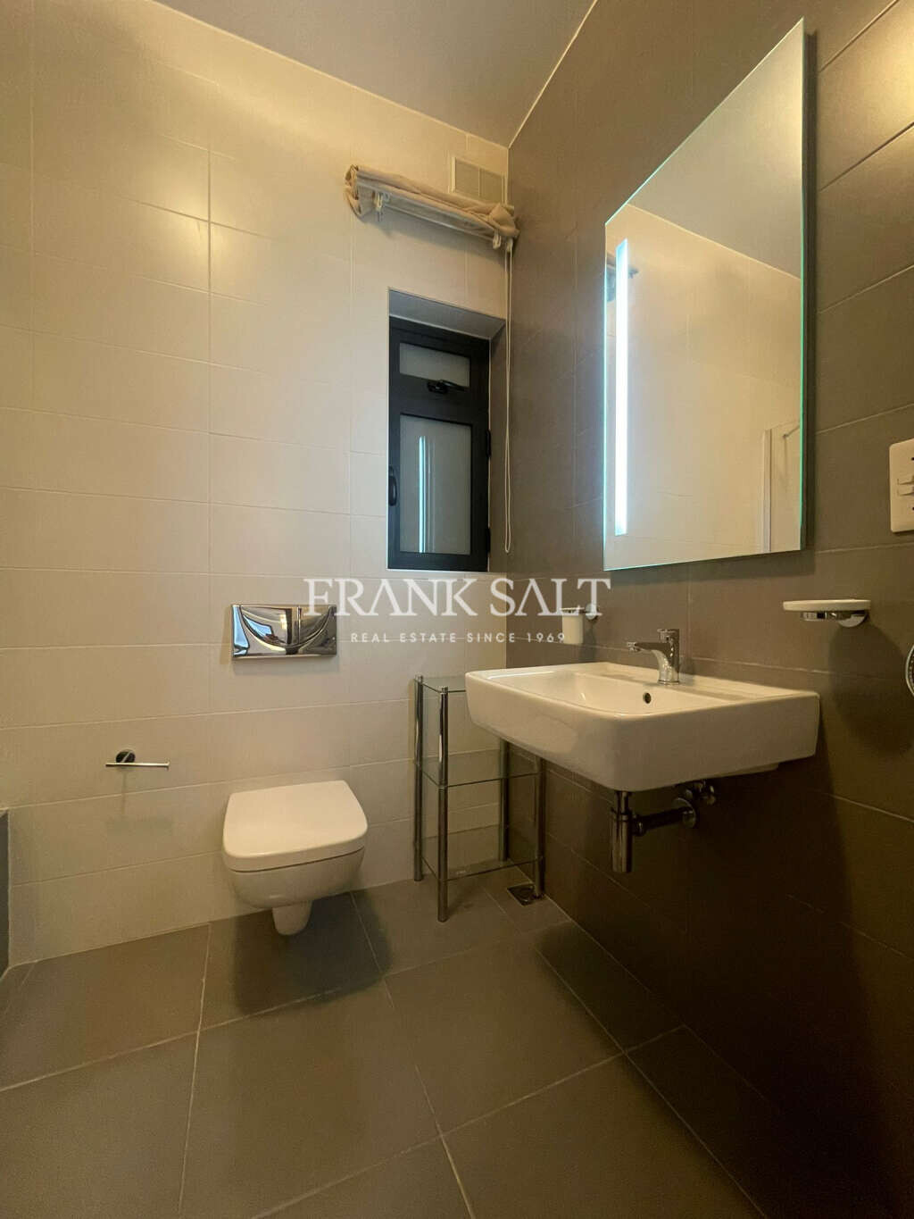 Pender Gardens, 3 Bedrooms Bedrooms, ,3 BathroomsBathrooms,For Sale,FRSA-922104