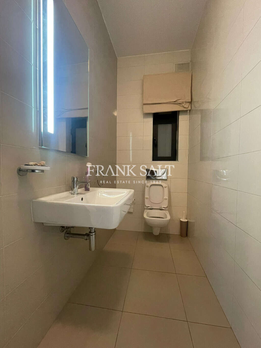 Pender Gardens, 3 Bedrooms Bedrooms, ,3 BathroomsBathrooms,For Sale,FRSA-922104