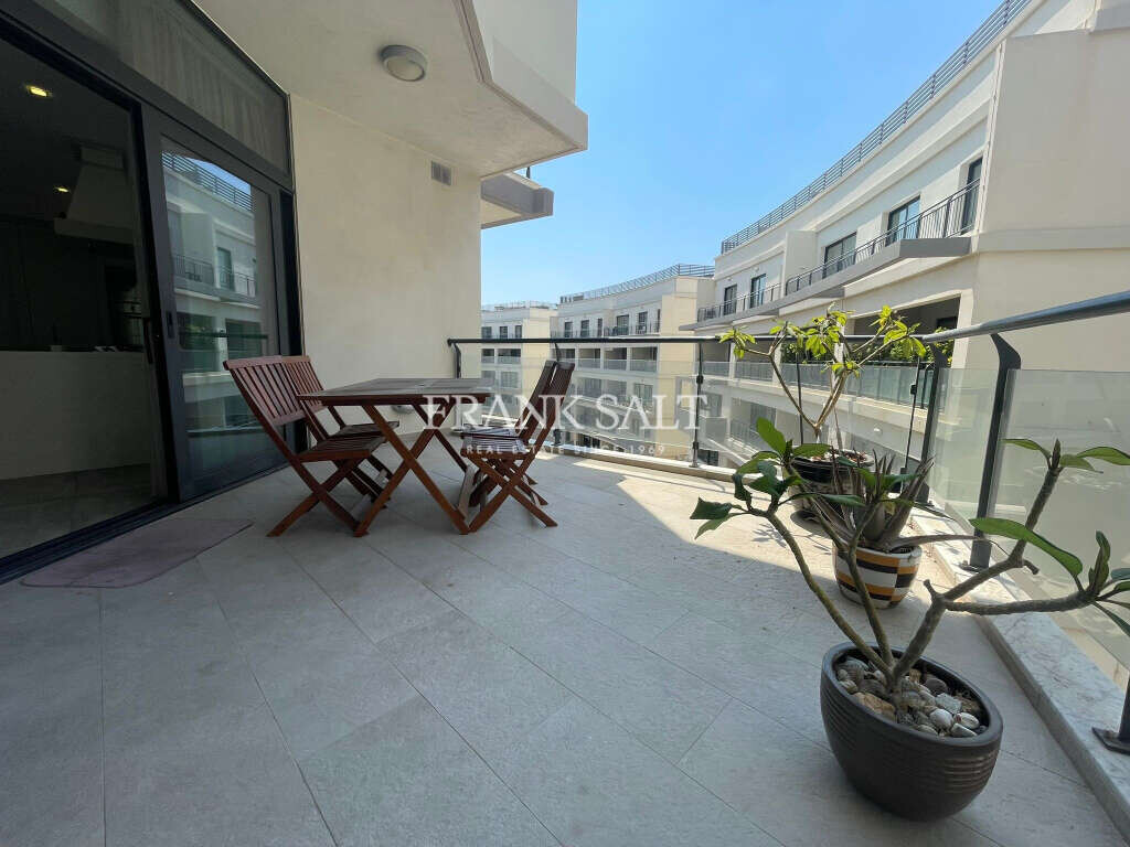 Pender Gardens, 3 Bedrooms Bedrooms, ,3 BathroomsBathrooms,For Sale,FRSA-922104