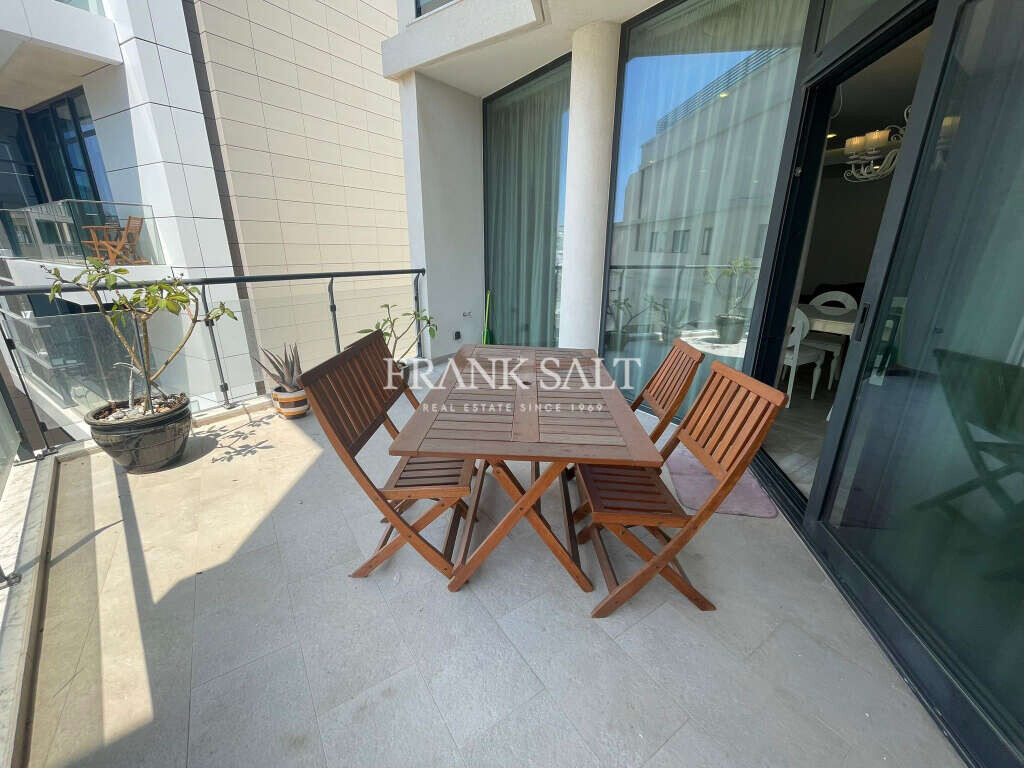 Pender Gardens, 3 Bedrooms Bedrooms, ,3 BathroomsBathrooms,For Sale,FRSA-922104