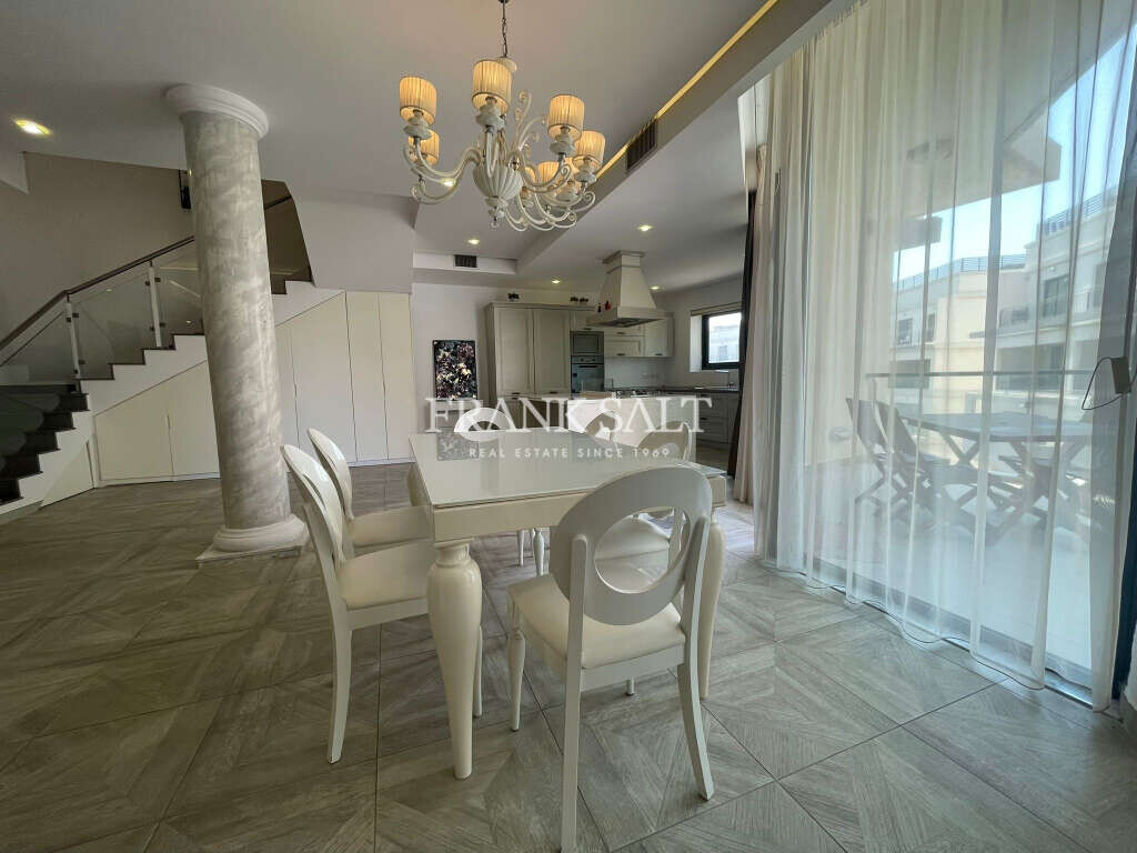 Pender Gardens, 3 Bedrooms Bedrooms, ,3 BathroomsBathrooms,For Sale,FRSA-922104