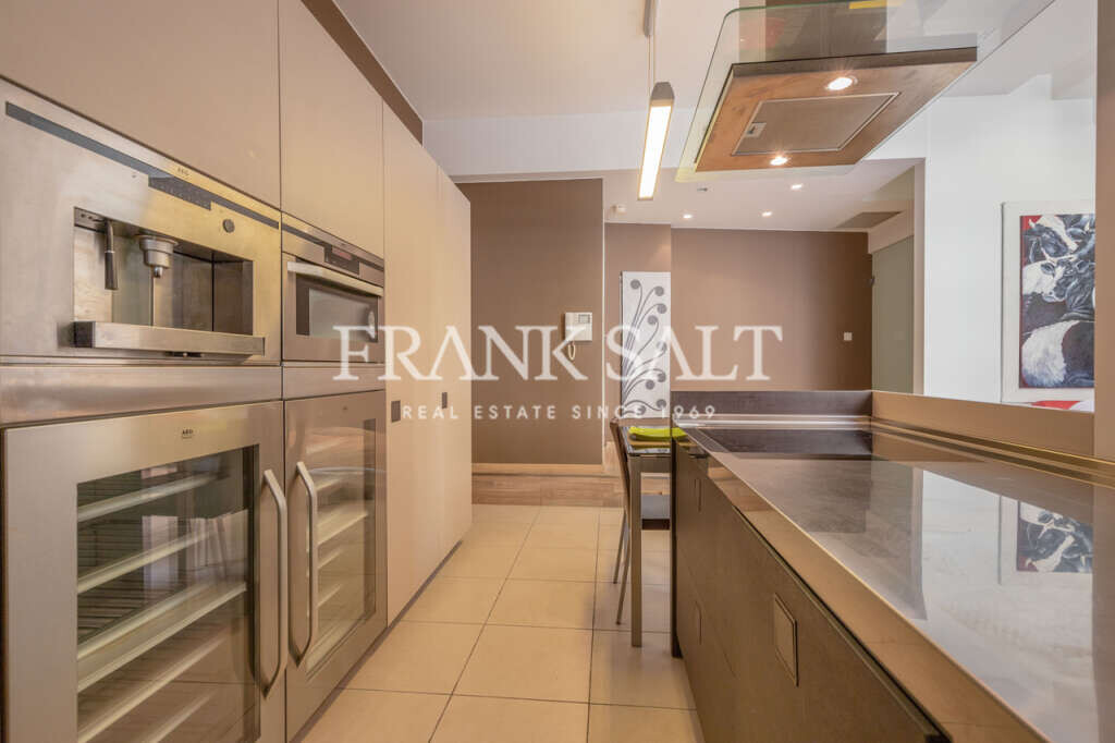 Portomaso, 1 Bedroom Bedrooms, ,1 BathroomBathrooms,For Sale,FRSA-921954