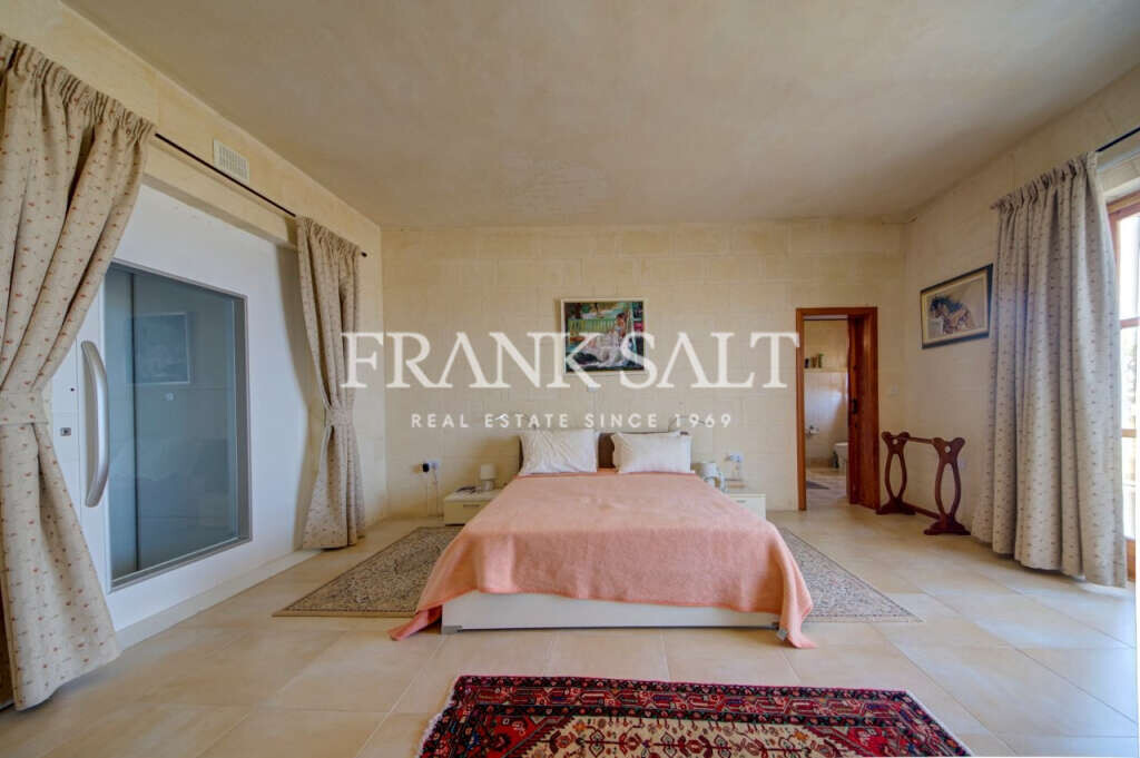 Xaghra, Gozo, 4 Bedrooms Bedrooms, ,1 BathroomBathrooms,For Sale,FRSA-107763