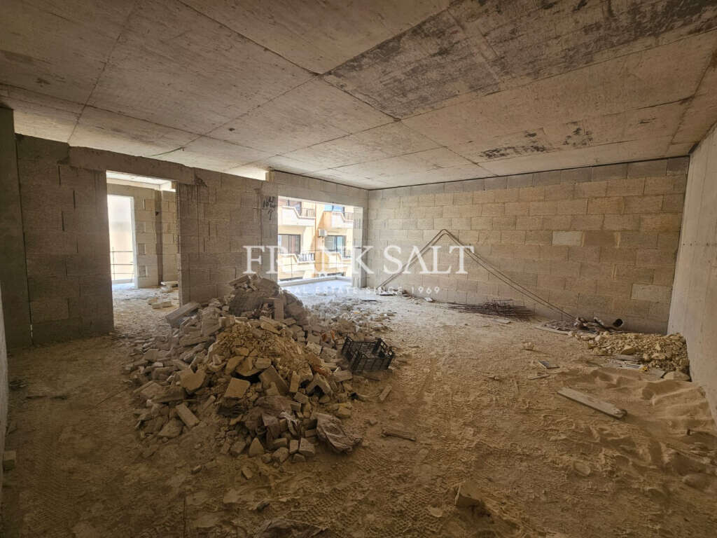 Marsalforn, Gozo, 2 Bedrooms Bedrooms, ,1 BathroomBathrooms,For Sale,FRSA-922052