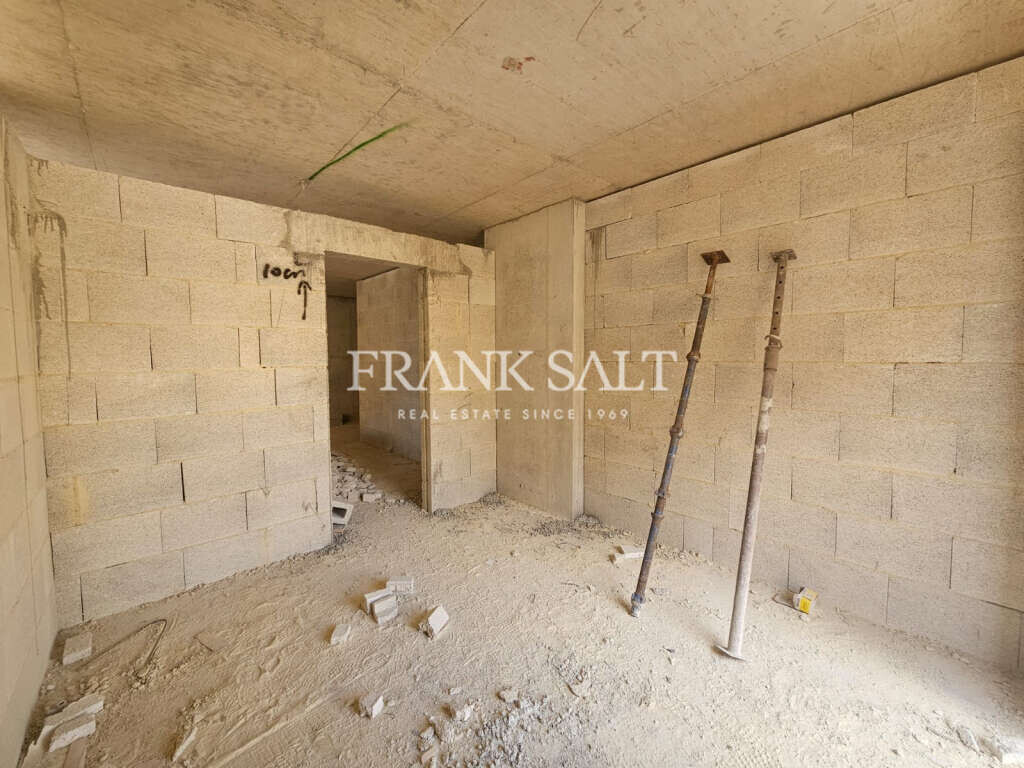 Marsalforn, Gozo, 2 Bedrooms Bedrooms, ,1 BathroomBathrooms,For Sale,FRSA-922052