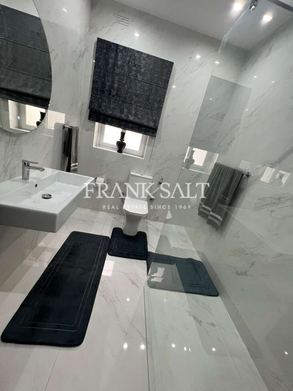 Luqa, 3 Bedrooms Bedrooms, ,For Sale,FRSA-419472