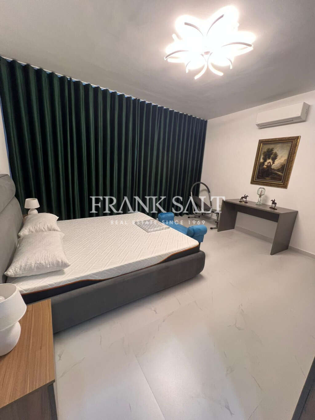 Luqa, 3 Bedrooms Bedrooms, ,For Sale,FRSA-419472