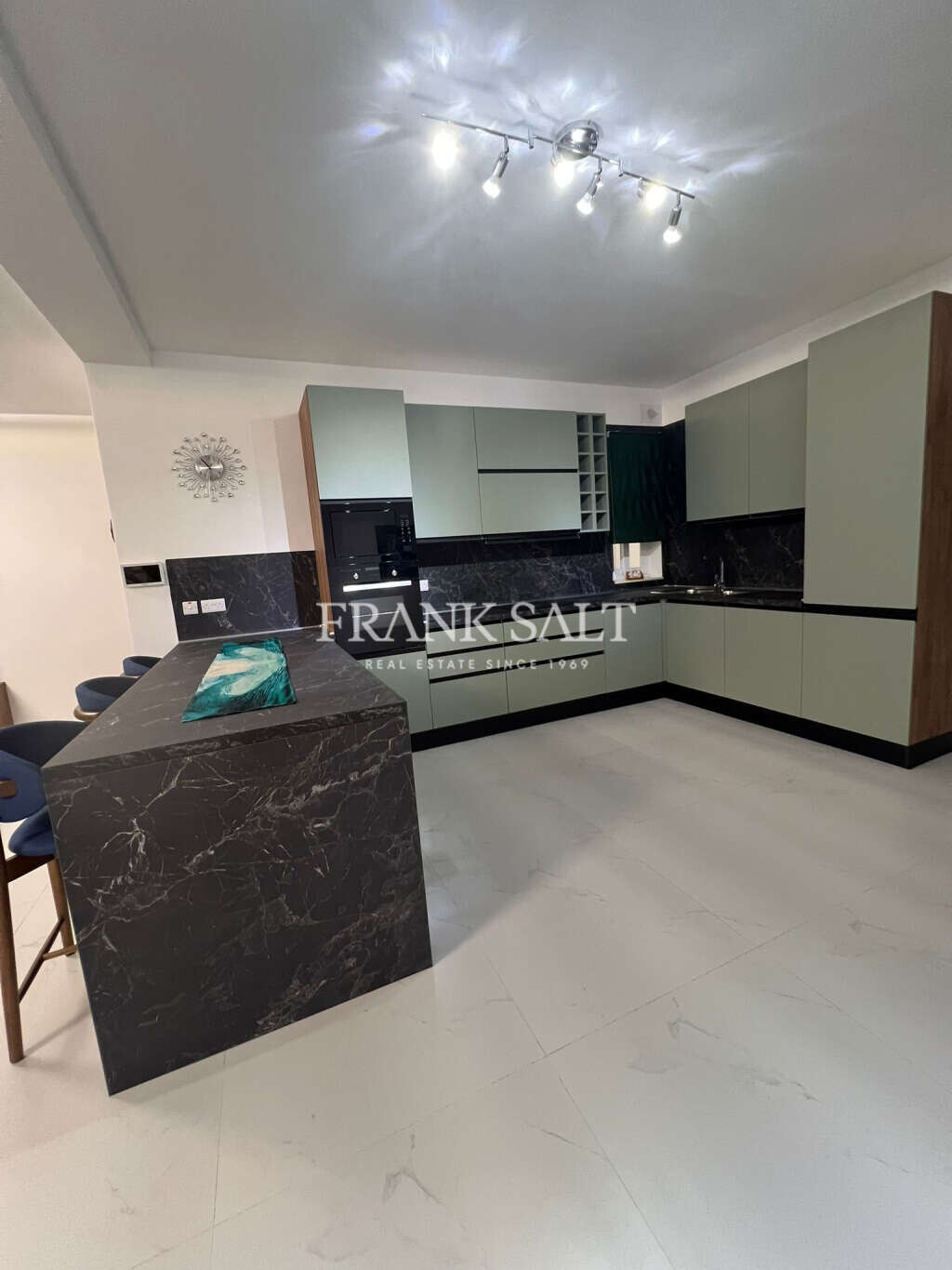 Luqa, 3 Bedrooms Bedrooms, ,For Sale,FRSA-419472