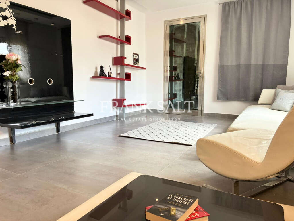 Swieqi, 3 Bedrooms Bedrooms, ,1 BathroomBathrooms,For Sale,FRSA-921877