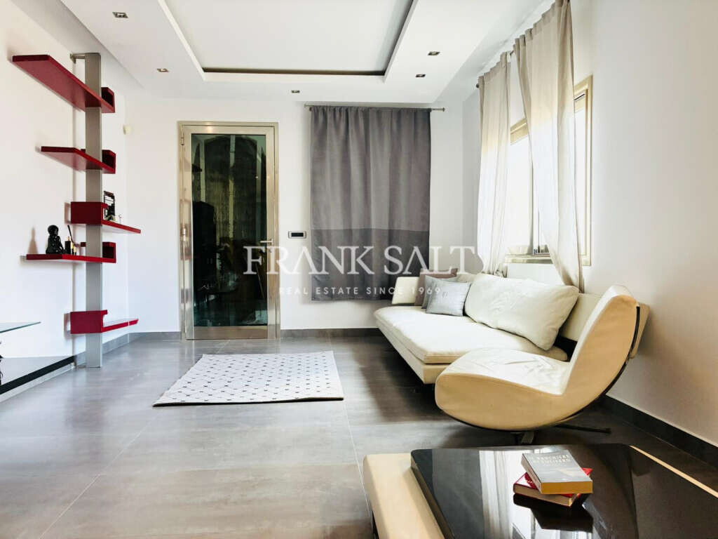 Swieqi, 3 Bedrooms Bedrooms, ,1 BathroomBathrooms,For Sale,FRSA-921877