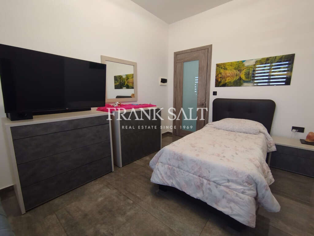 Xghajra, 3 Bedrooms Bedrooms, ,2 BathroomsBathrooms,For Sale,FRSA-921973