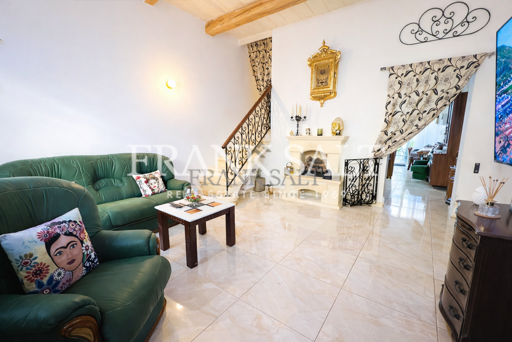 Tarxien, 3 Bedrooms Bedrooms, ,2 BathroomsBathrooms,For Sale,FRSA-921947