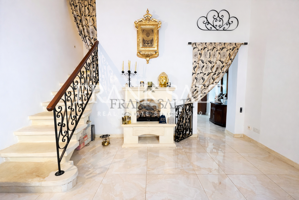 Tarxien, 3 Bedrooms Bedrooms, ,2 BathroomsBathrooms,For Sale,FRSA-921947