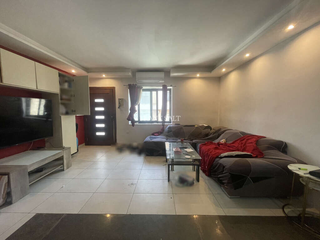 Fgura, ,2 BathroomsBathrooms,For Sale,FRSA-921670