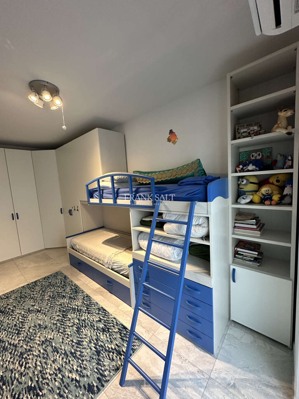 Santa Venera, 3 Bedrooms Bedrooms, ,1 BathroomBathrooms,For Sale,FRSA-921597