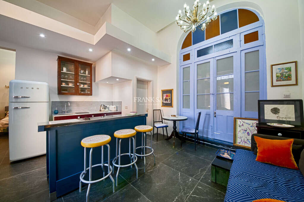 Vittoriosa, 2 Bedrooms Bedrooms, ,2 BathroomsBathrooms,For Sale,FRSA-750886