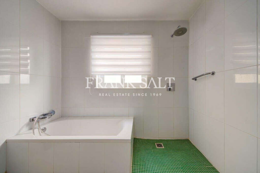 Senglea, 2 Bedrooms Bedrooms, ,1 BathroomBathrooms,For Sale,FRSA-752790