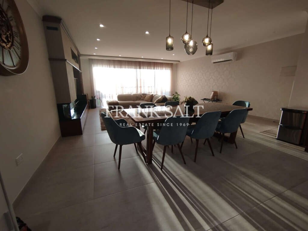 Zabbar, 4 Bedrooms Bedrooms, ,2 BathroomsBathrooms,For Sale,FRSA-921483