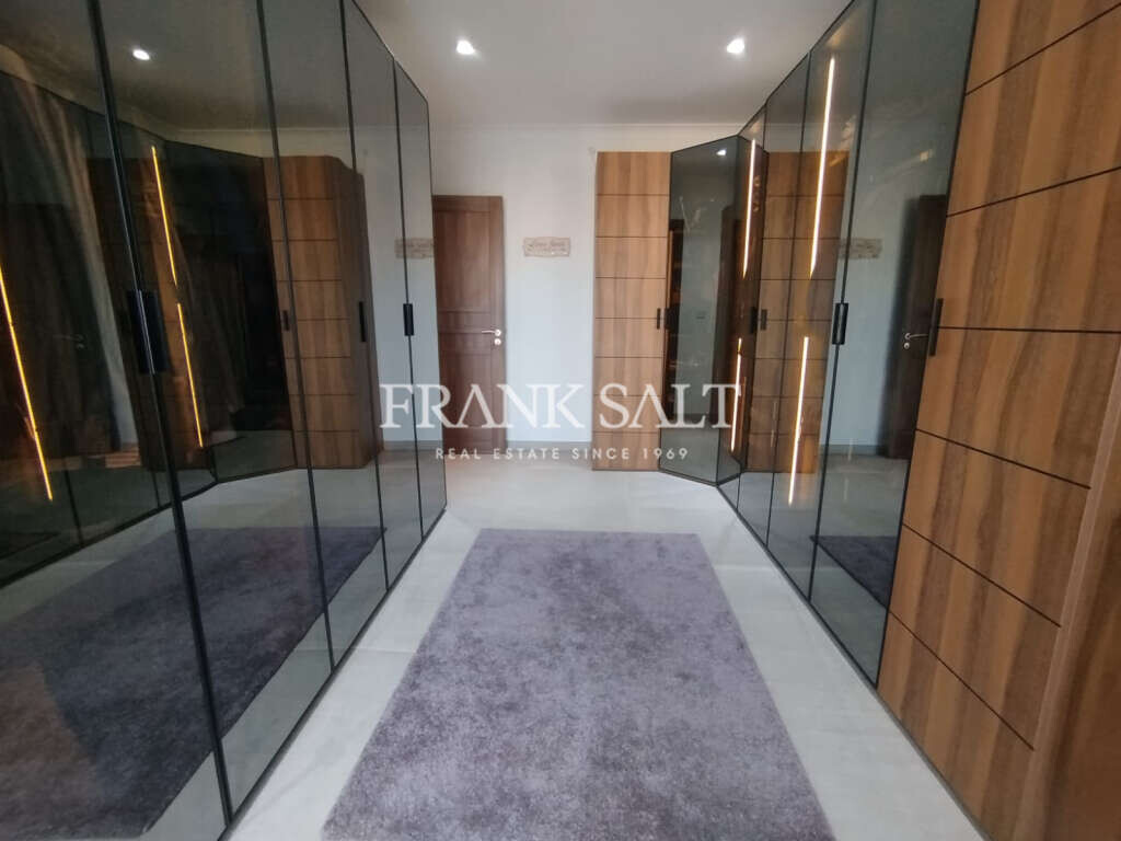 Zabbar, 4 Bedrooms Bedrooms, ,2 BathroomsBathrooms,For Sale,FRSA-921483