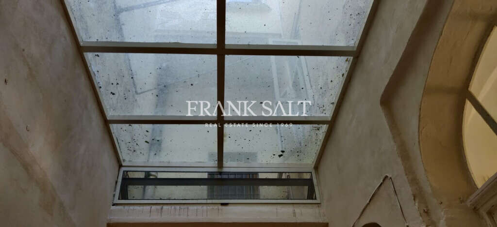 Cospicua, 3 Bedrooms Bedrooms, ,2 BathroomsBathrooms,For Sale,FRSA-919066