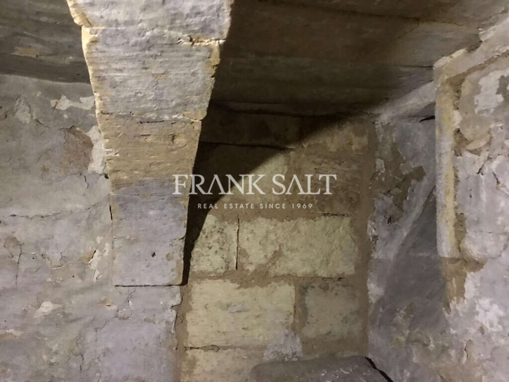 Cospicua, 3 Bedrooms Bedrooms, ,2 BathroomsBathrooms,For Sale,FRSA-919066