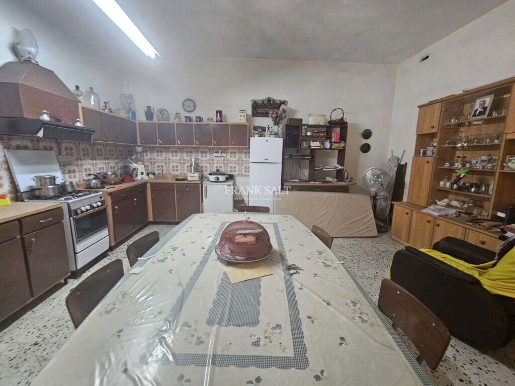 Qormi, ,For Sale,FRSA-921081