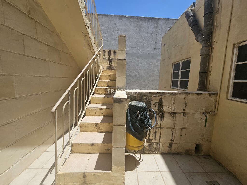 Qormi, ,For Sale,FRSA-921081