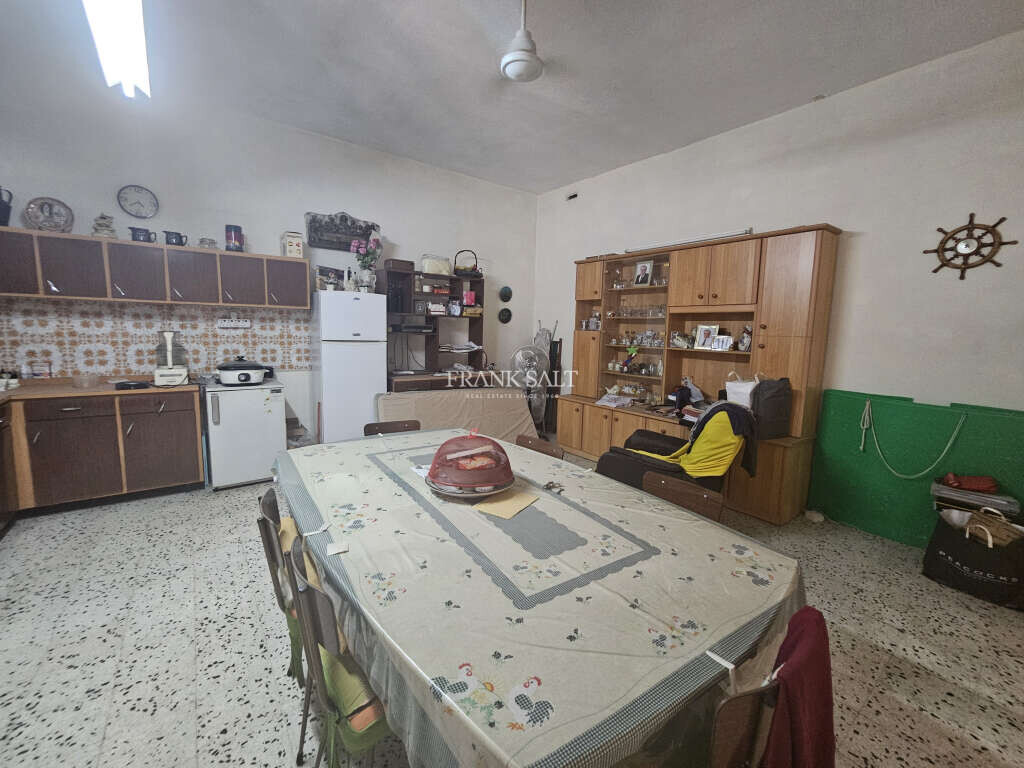 Qormi, ,For Sale,FRSA-921081