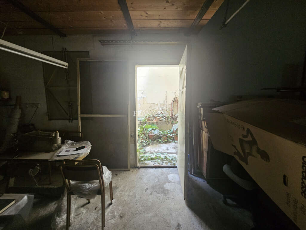 Qormi, ,For Sale,FRSA-921081